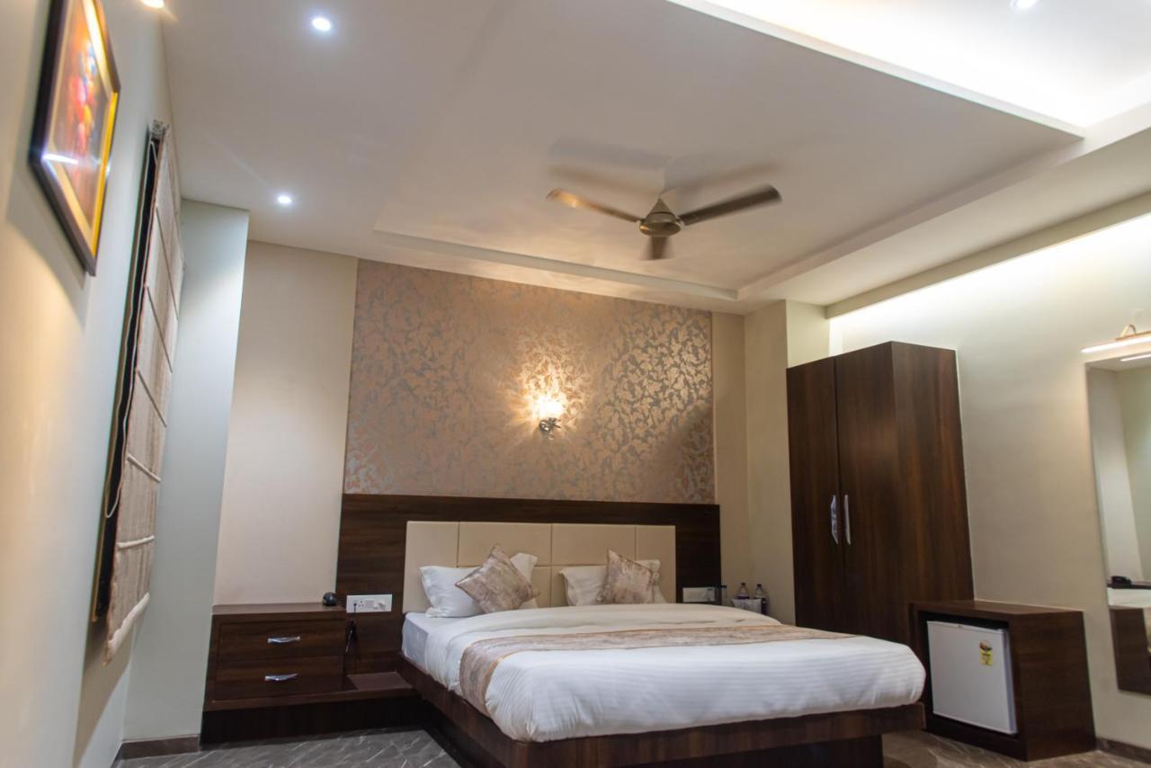 Hotel Royal Livin Varanasi Luaran gambar