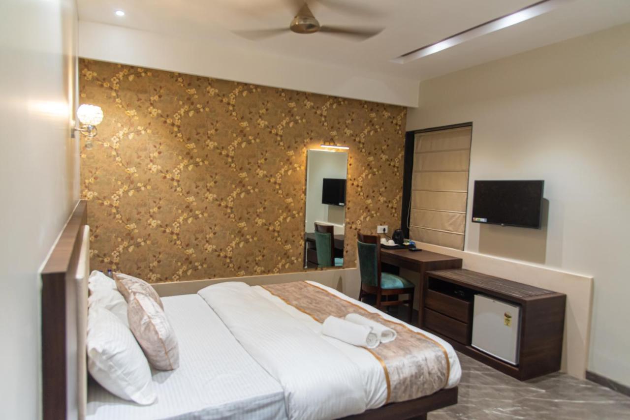 Hotel Royal Livin Varanasi Luaran gambar