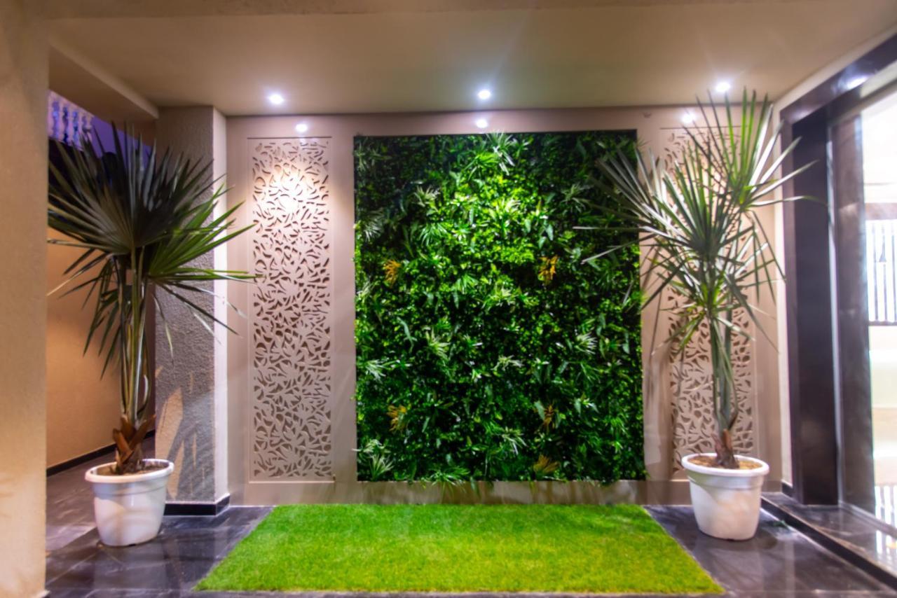 Hotel Royal Livin Varanasi Luaran gambar