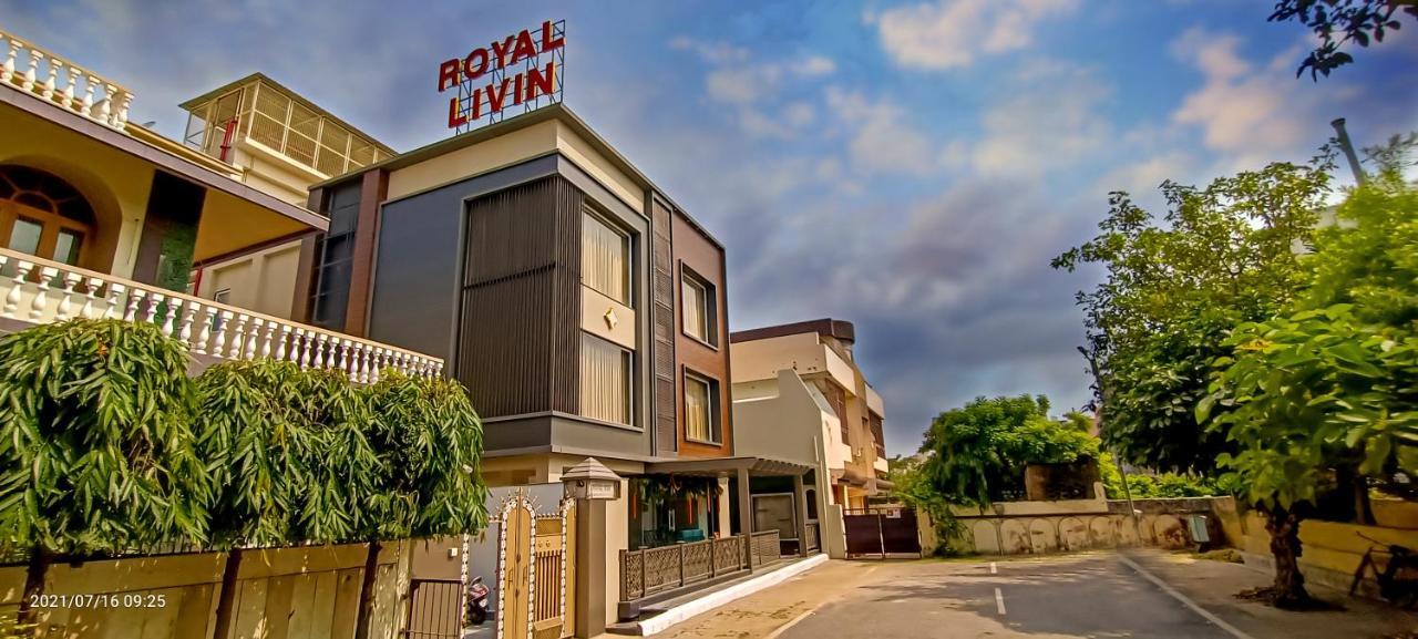 Hotel Royal Livin Varanasi Luaran gambar