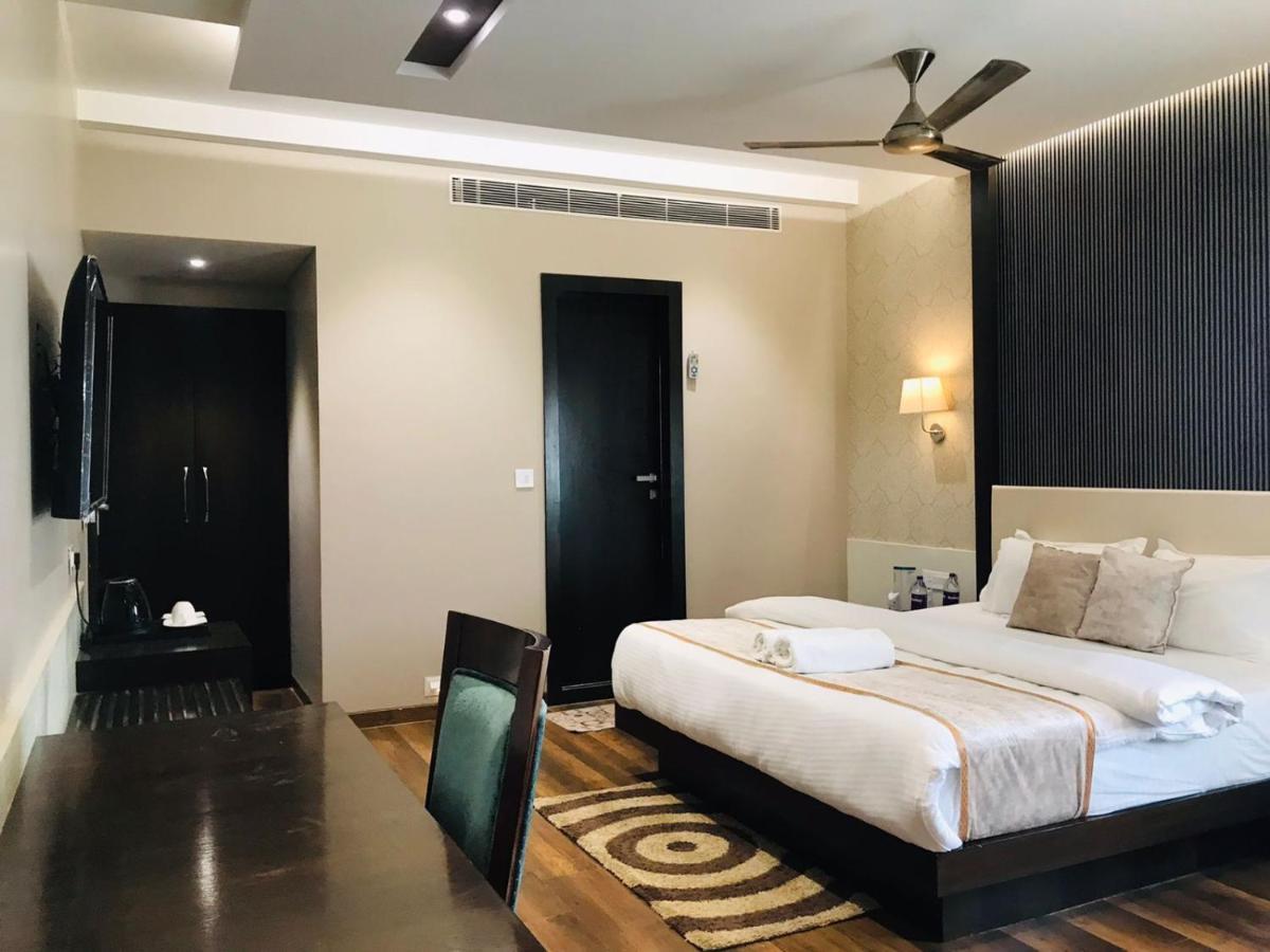 Hotel Royal Livin Varanasi Luaran gambar