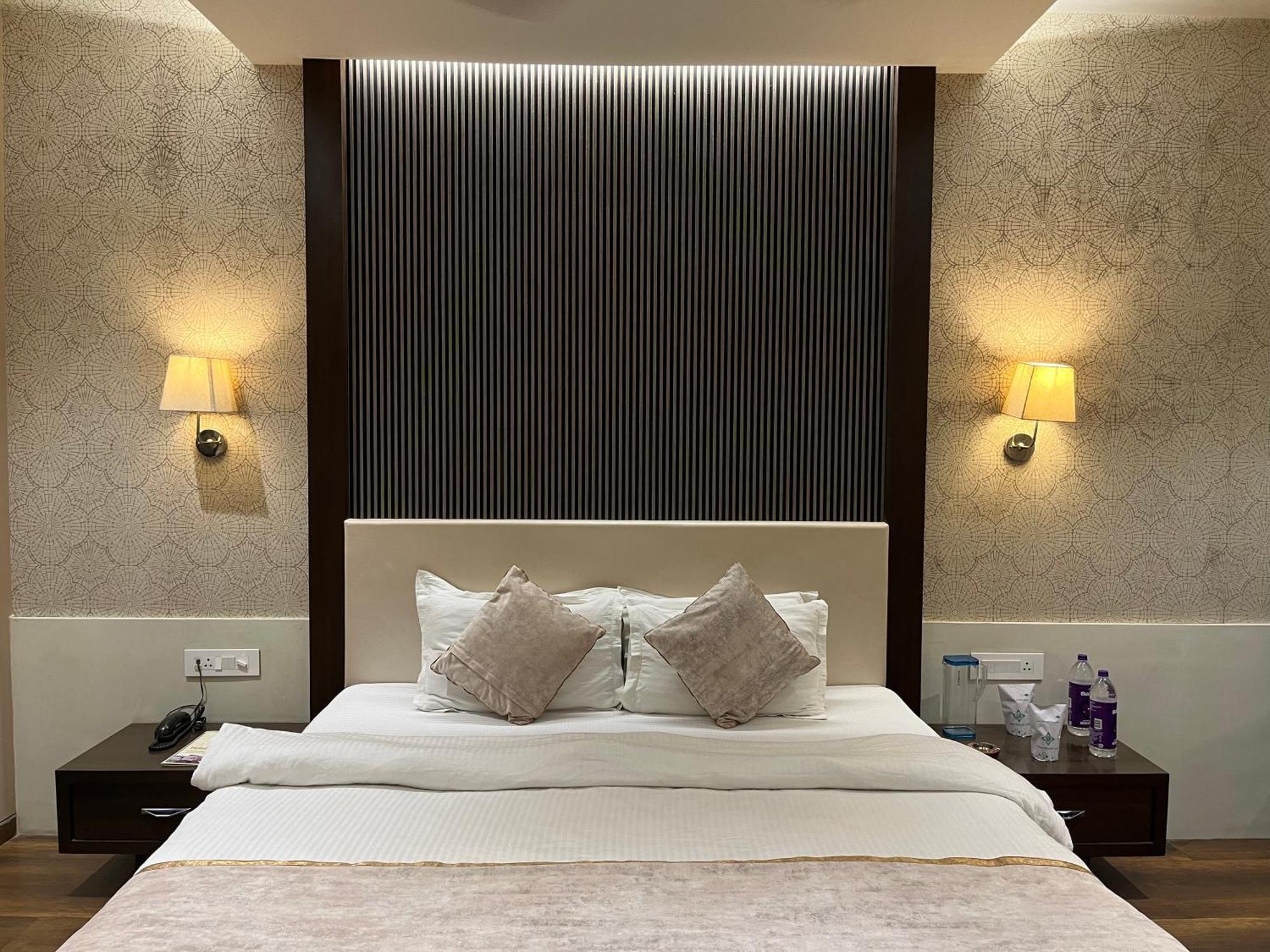 Hotel Royal Livin Varanasi Luaran gambar