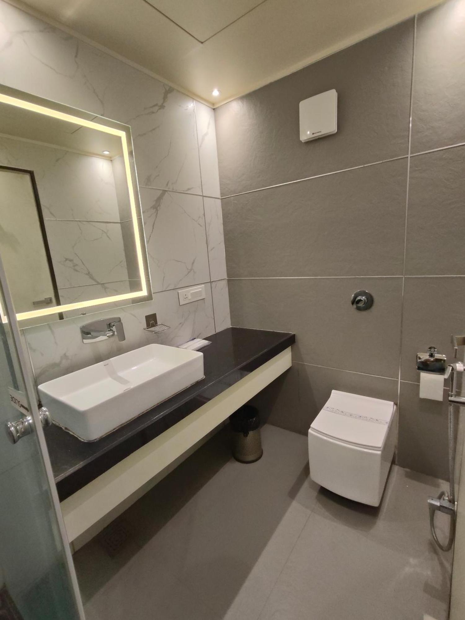 Hotel Royal Livin Varanasi Luaran gambar