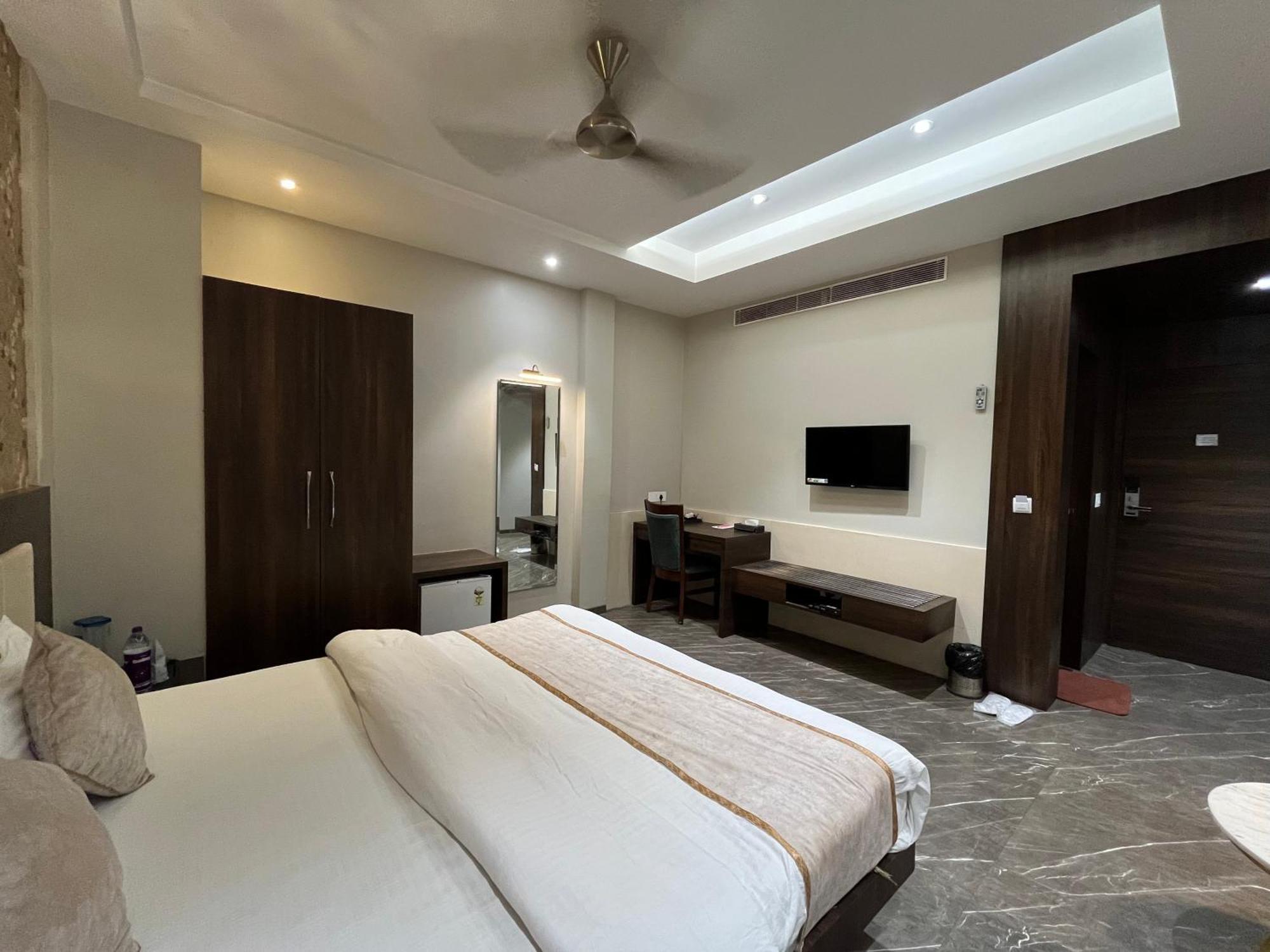Hotel Royal Livin Varanasi Luaran gambar