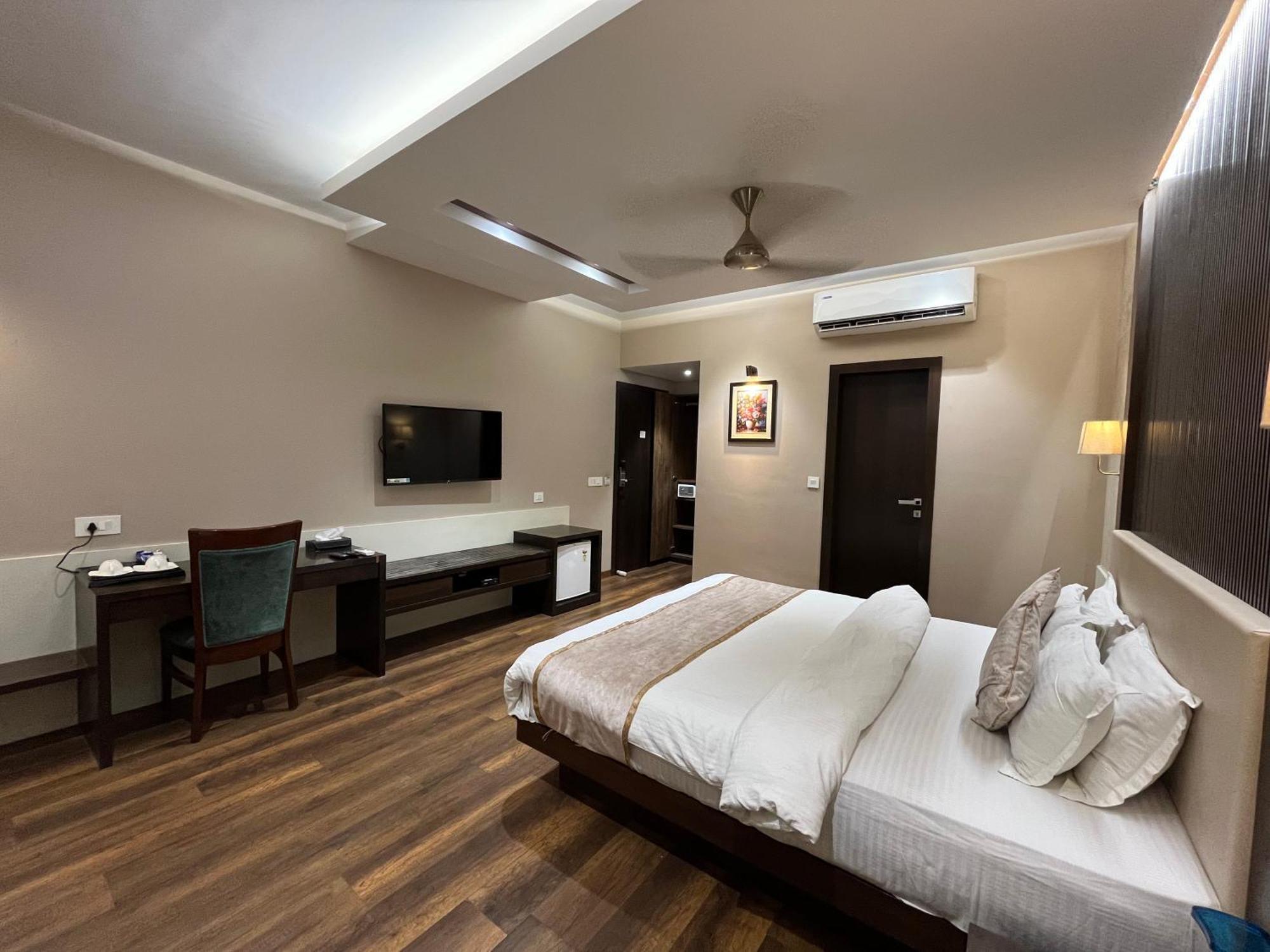 Hotel Royal Livin Varanasi Luaran gambar